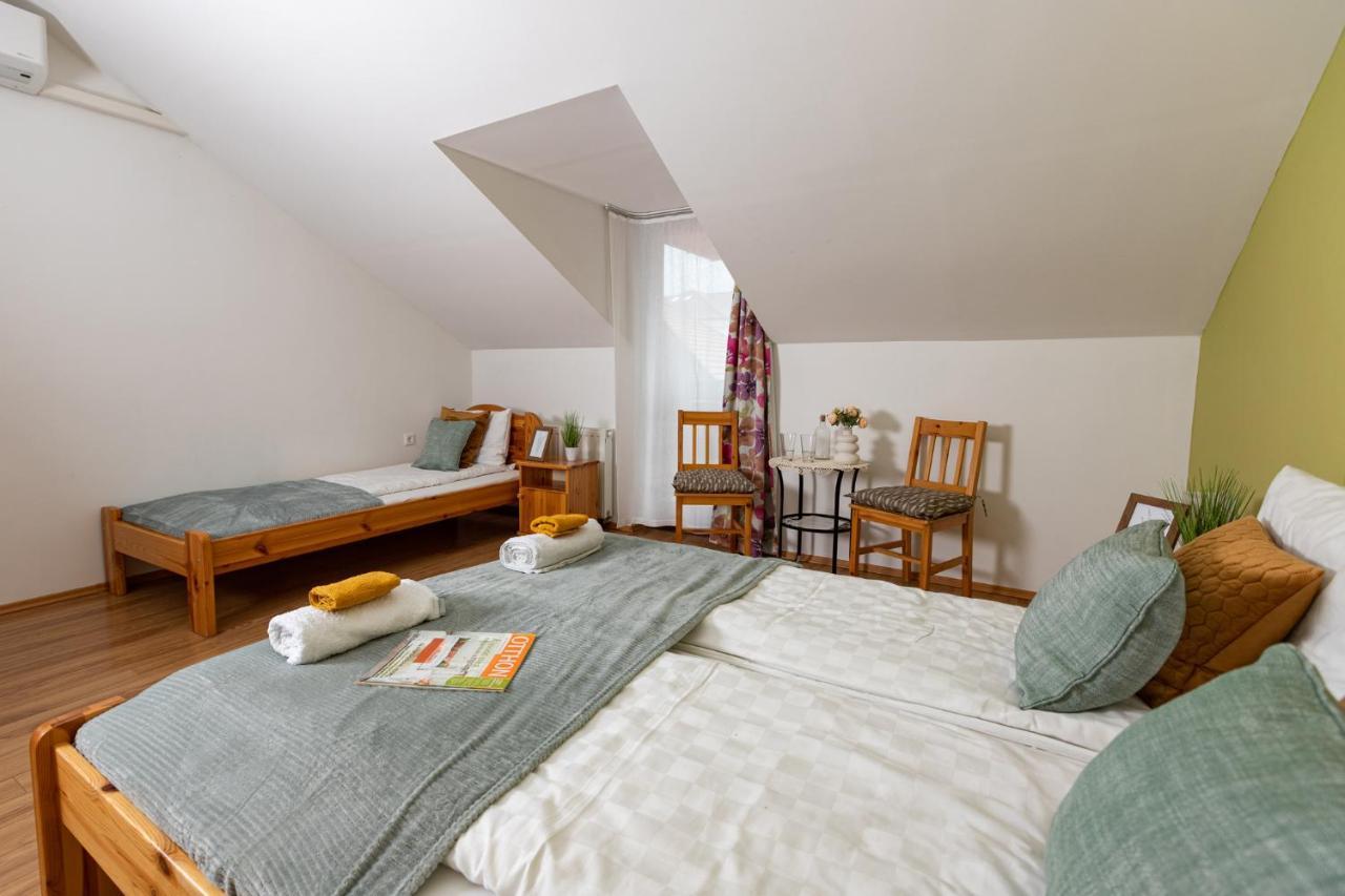 Berkenye Vendeghaz Hotel Balatonfured Ngoại thất bức ảnh