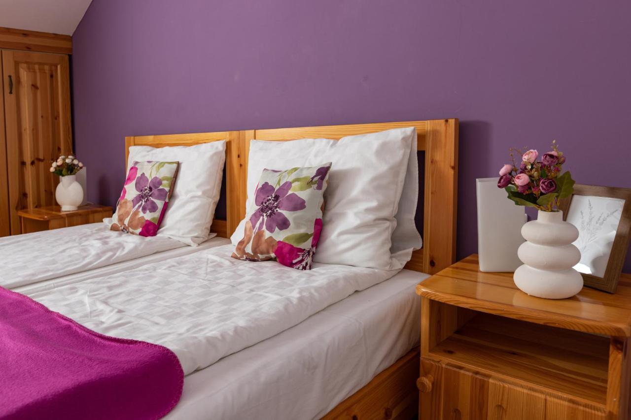 Berkenye Vendeghaz Hotel Balatonfured Ngoại thất bức ảnh