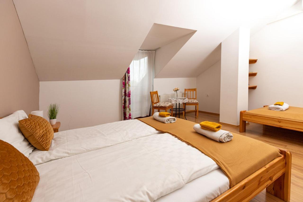 Berkenye Vendeghaz Hotel Balatonfured Ngoại thất bức ảnh
