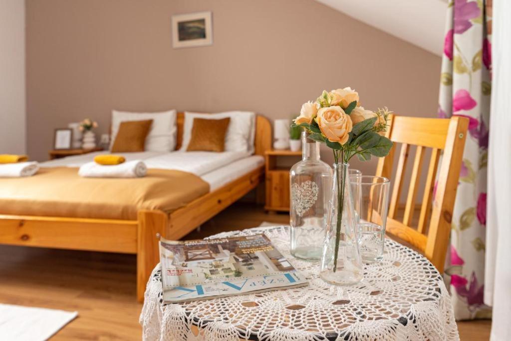 Berkenye Vendeghaz Hotel Balatonfured Ngoại thất bức ảnh