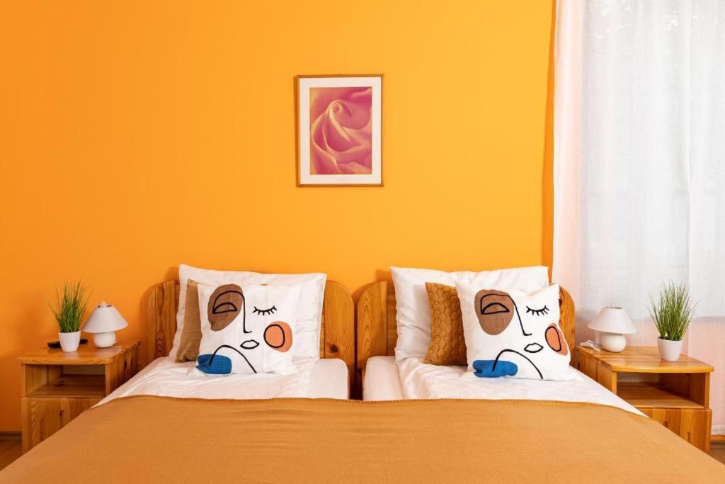 Berkenye Vendeghaz Hotel Balatonfured Ngoại thất bức ảnh